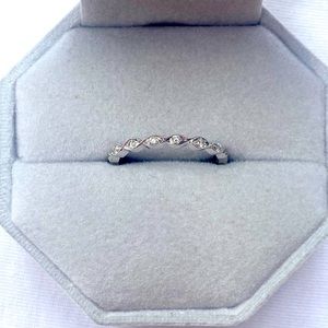 14K White Gold Diamond Eternity Ring Size 6